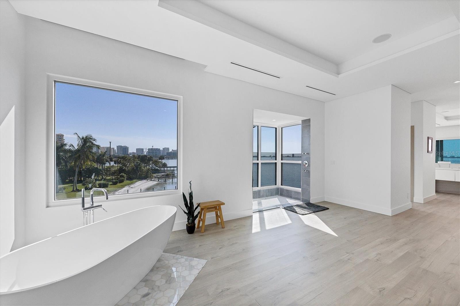 1000 TOCOBAGA Ln SARASOTA, FL 34236