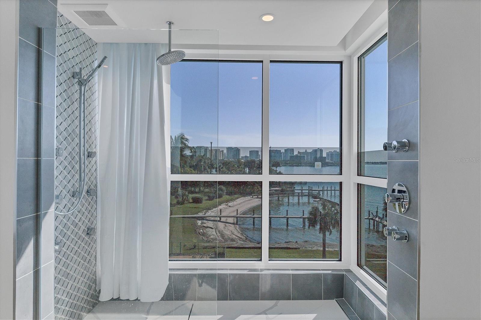 1000 TOCOBAGA Ln SARASOTA, FL 34236