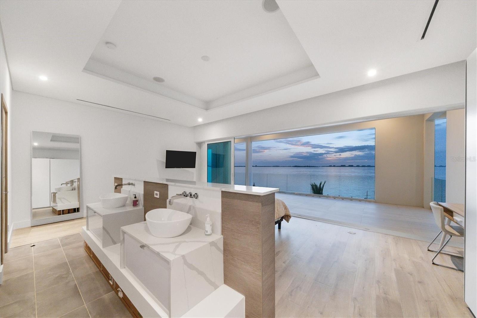 1000 TOCOBAGA Ln SARASOTA, FL 34236