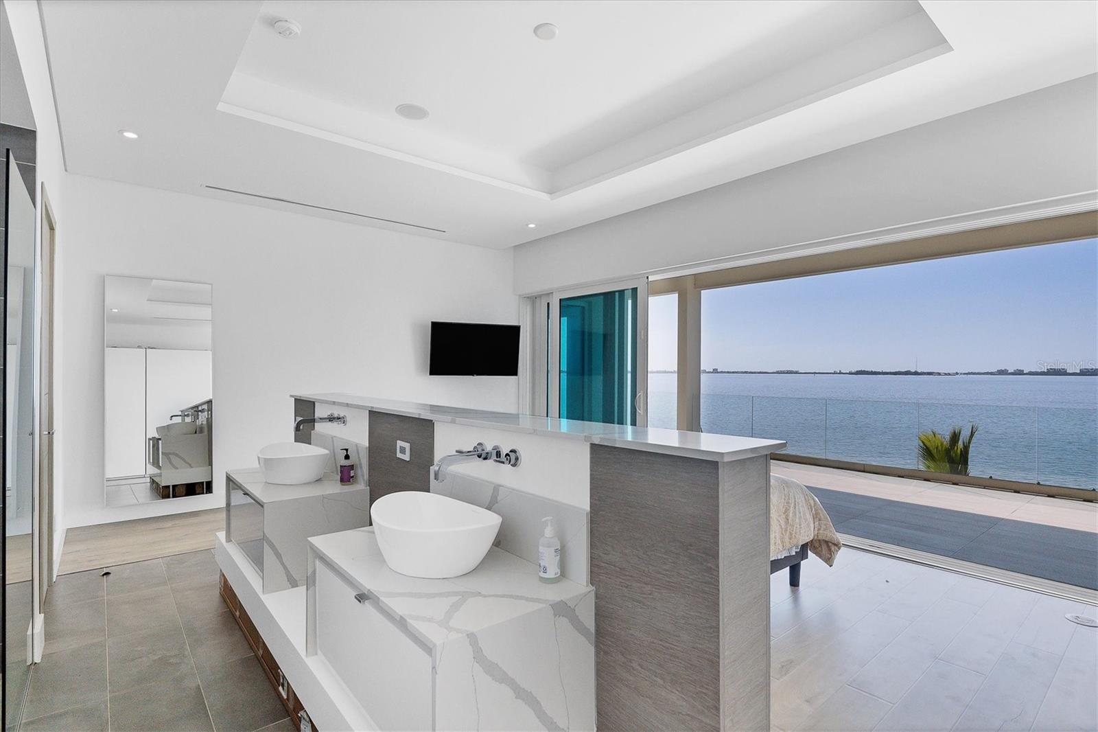 1000 TOCOBAGA Ln SARASOTA, FL 34236