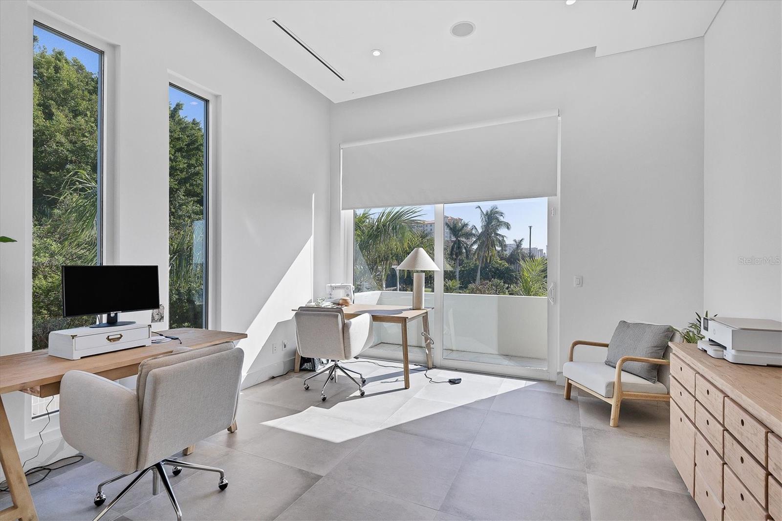 1000 TOCOBAGA Ln SARASOTA, FL 34236