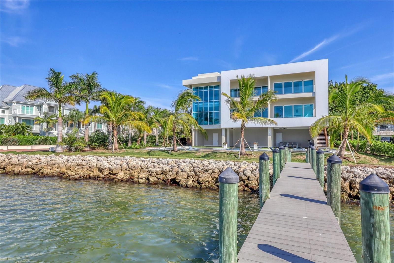 1000 TOCOBAGA Ln SARASOTA, FL 34236