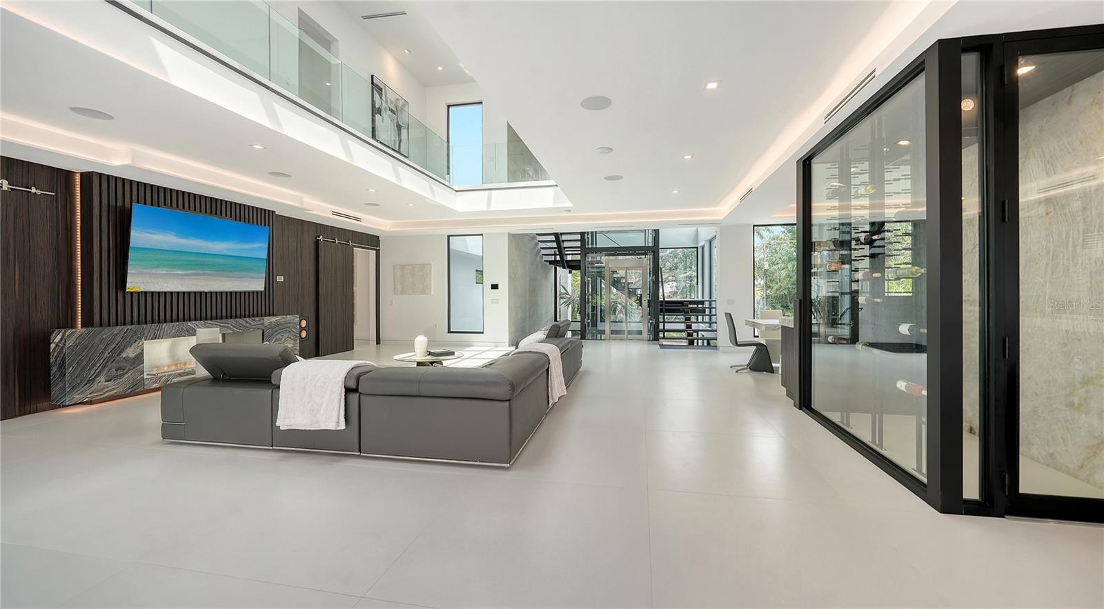 1610 N LODGE Dr SARASOTA, FL 34239