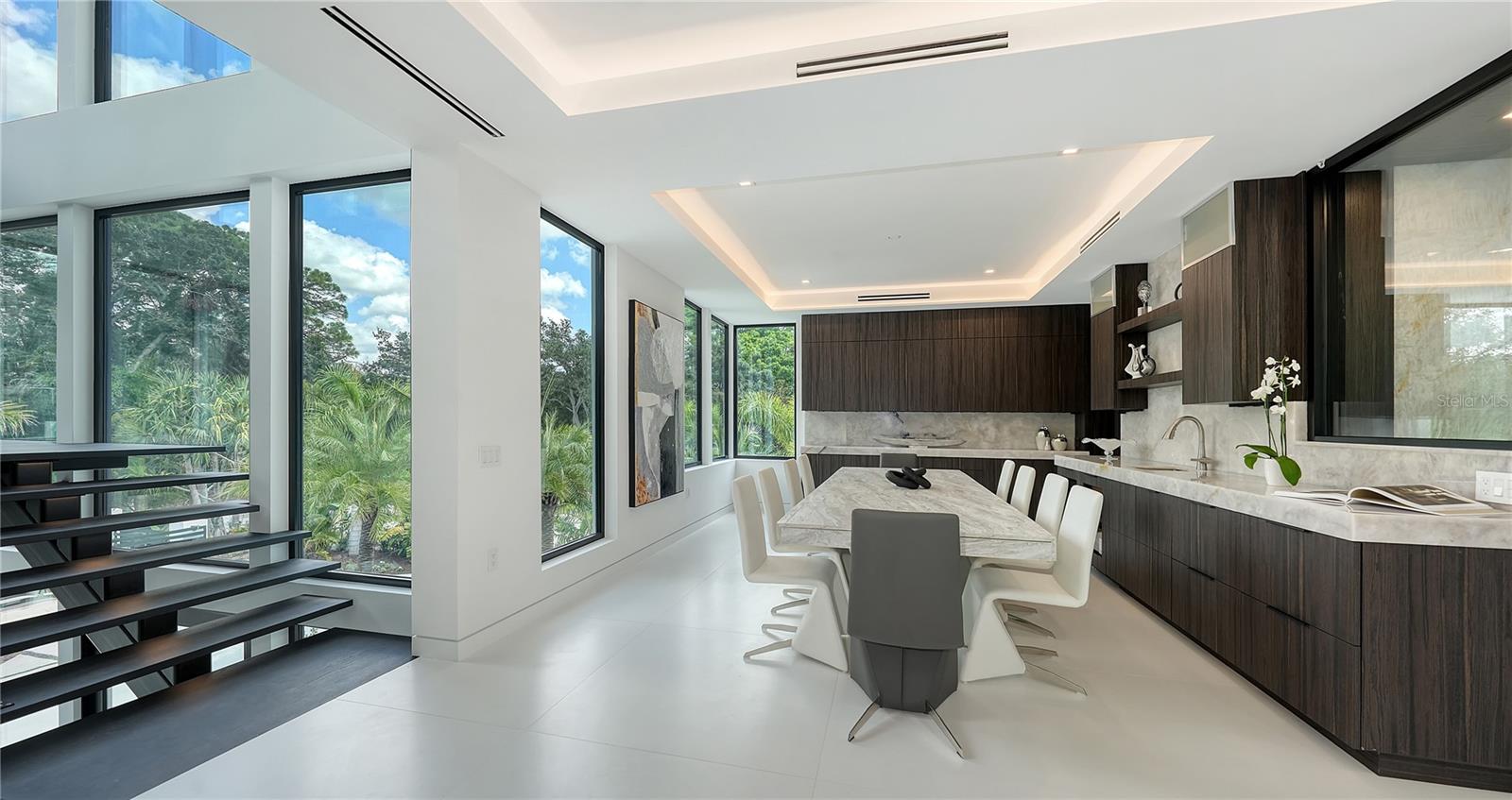 1610 N LODGE Dr SARASOTA, FL 34239