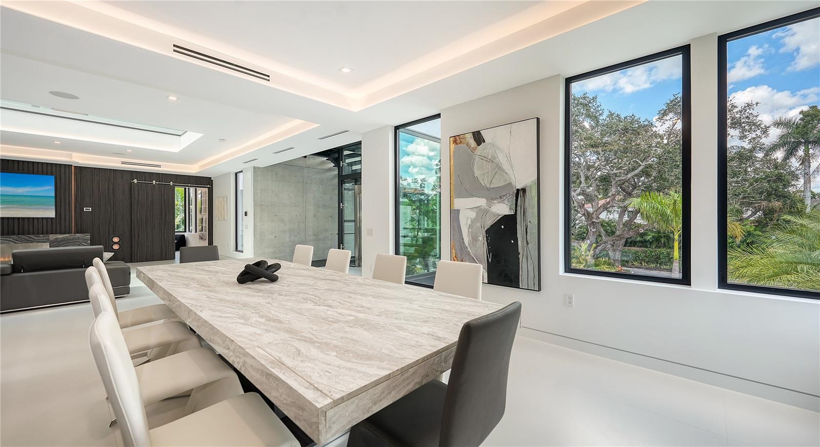 1610 N LODGE Dr SARASOTA, FL 34239