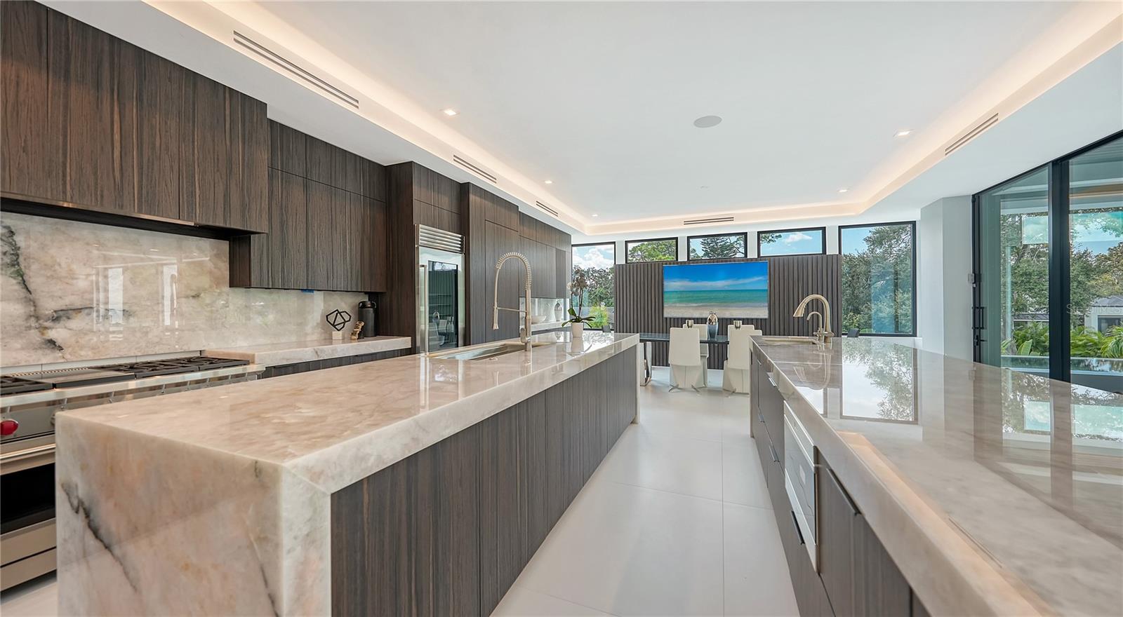 1610 N LODGE Dr SARASOTA, FL 34239