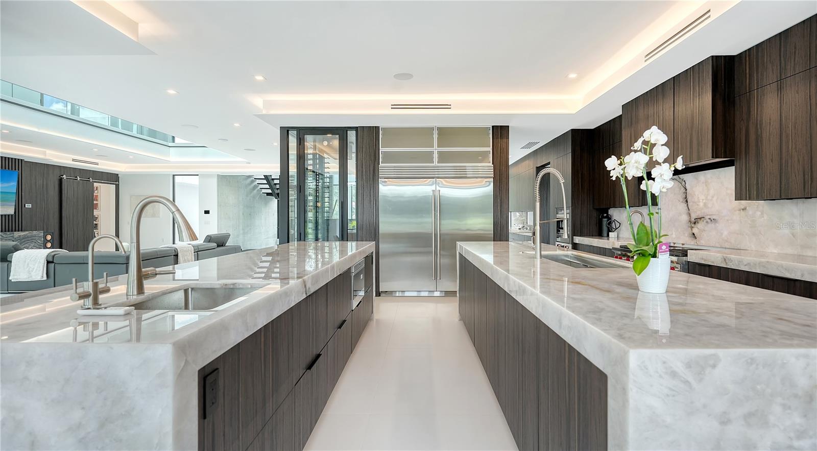 1610 N LODGE Dr SARASOTA, FL 34239