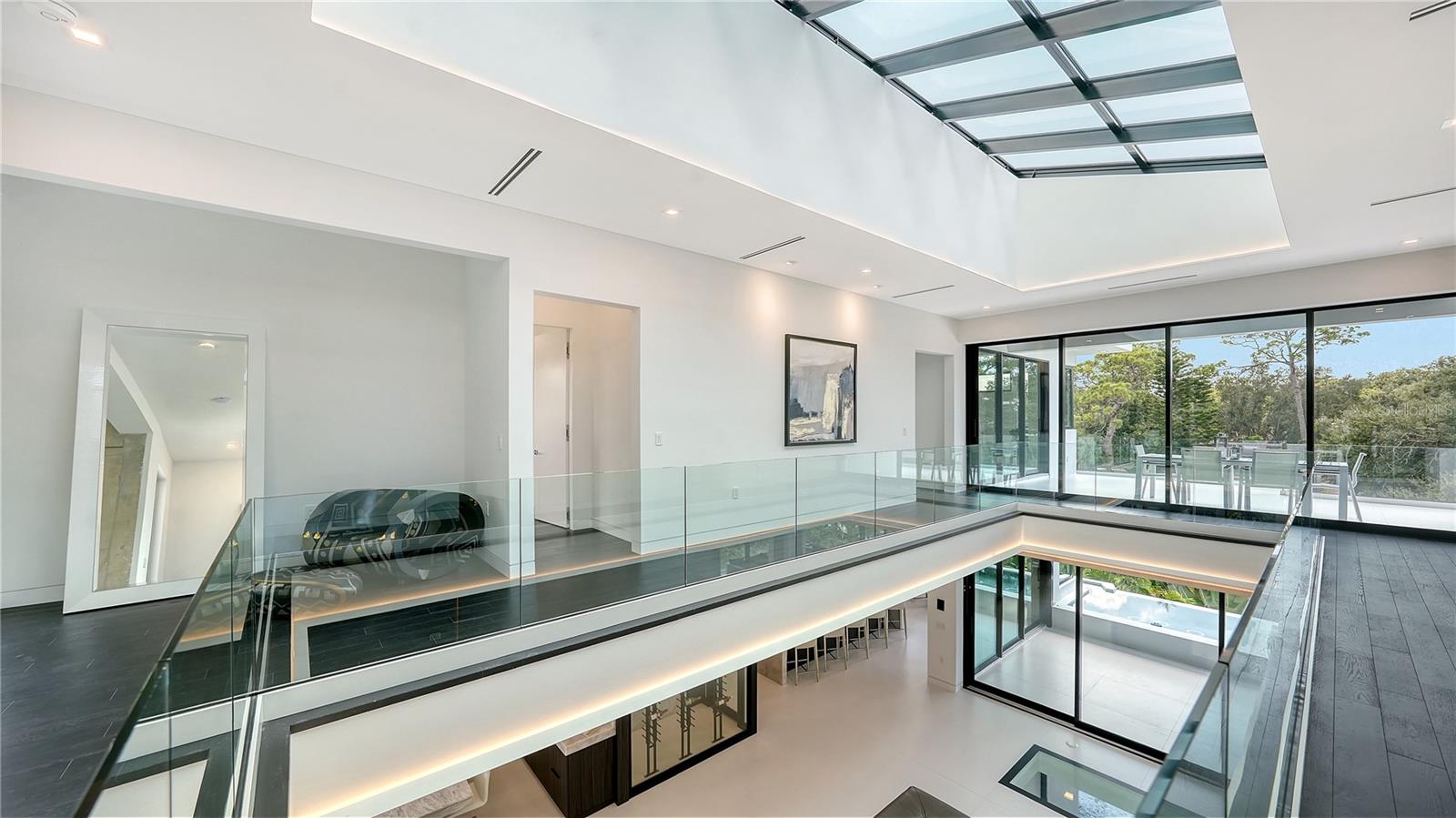 1610 N LODGE Dr SARASOTA, FL 34239