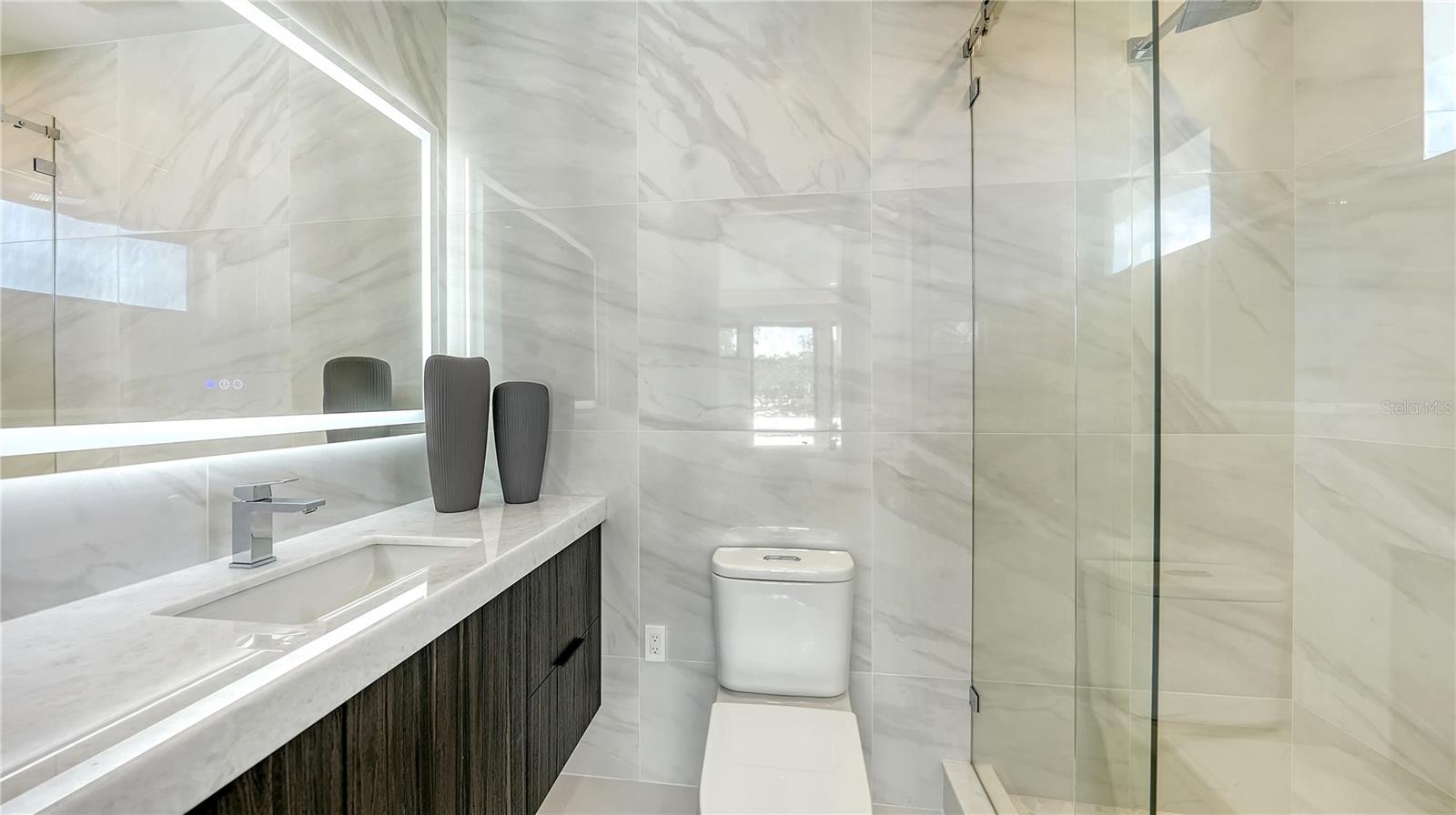 1610 N LODGE Dr SARASOTA, FL 34239