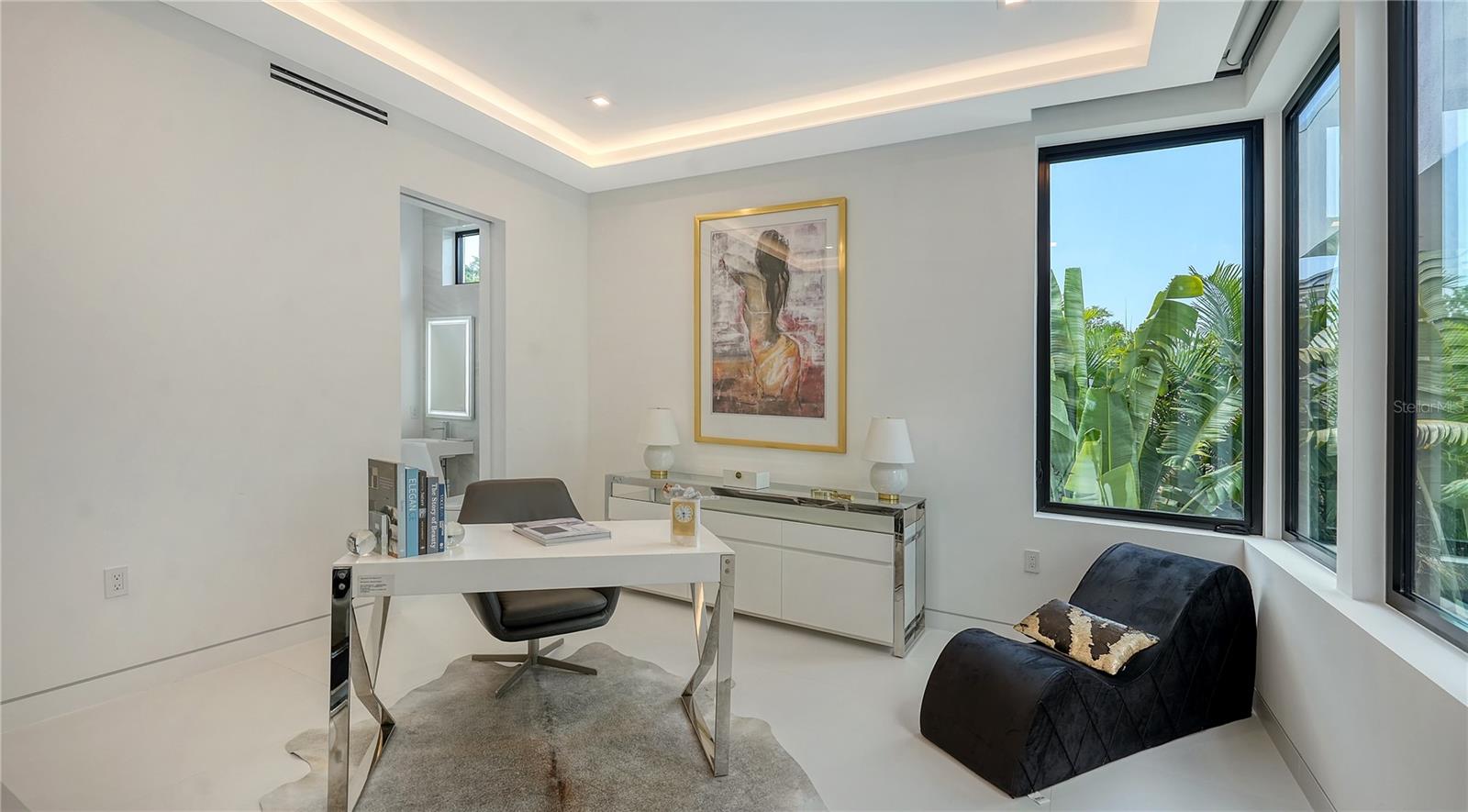 1610 N LODGE Dr SARASOTA, FL 34239