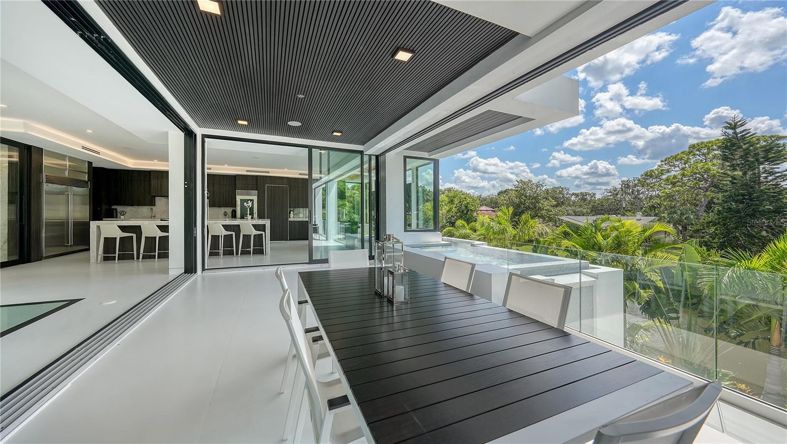 1610 N LODGE Dr SARASOTA, FL 34239