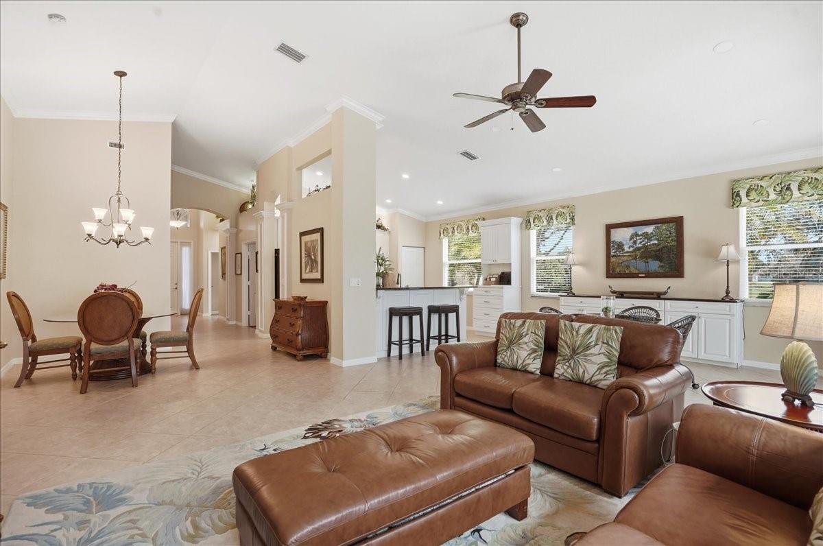 4246 65TH Pl SARASOTA, FL 34243