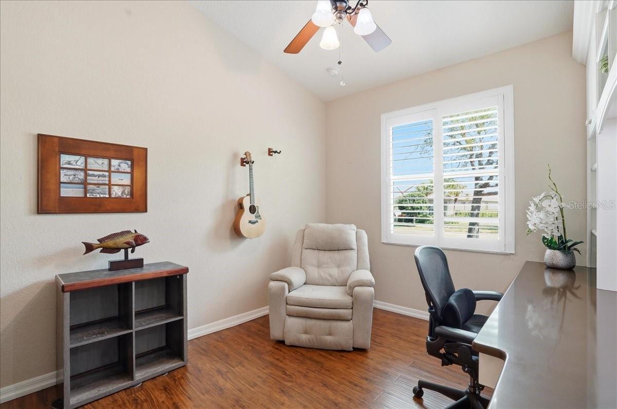 4246 65TH Pl SARASOTA, FL 34243