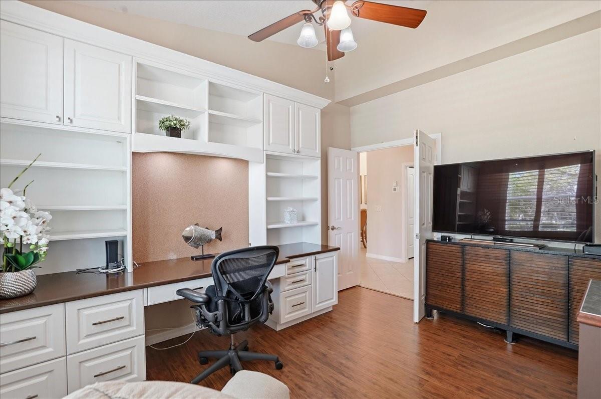 4246 65TH Pl SARASOTA, FL 34243