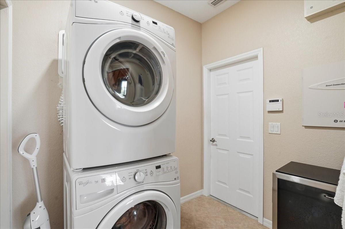 4246 65TH Pl SARASOTA, FL 34243