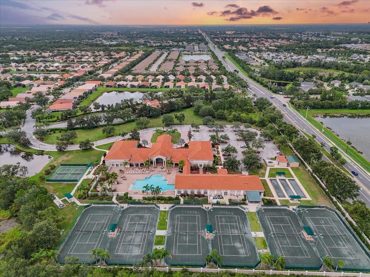 4246 65TH Pl SARASOTA, FL 34243