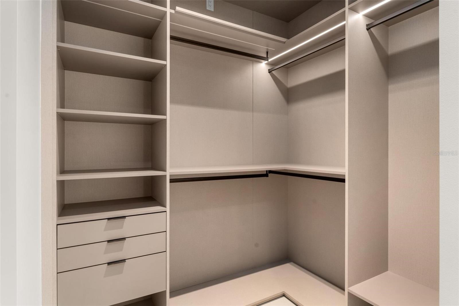 2661 VIA TUSCANY WINTER PARK, FL 32789