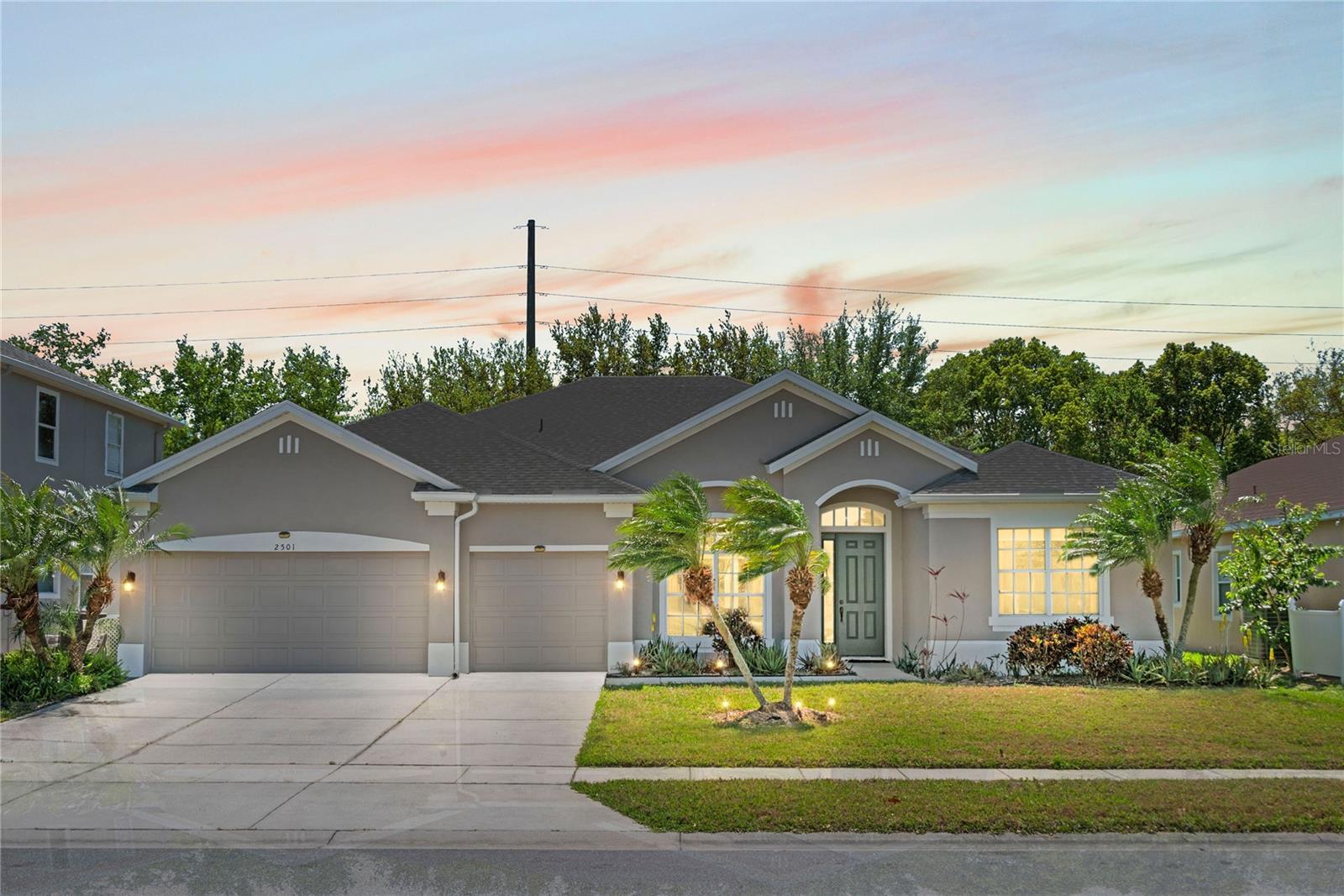 2501 HINSDALE Dr
