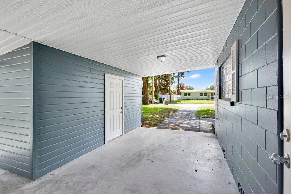 2512 Lk WADE Ct ORLANDO, FL 32806
