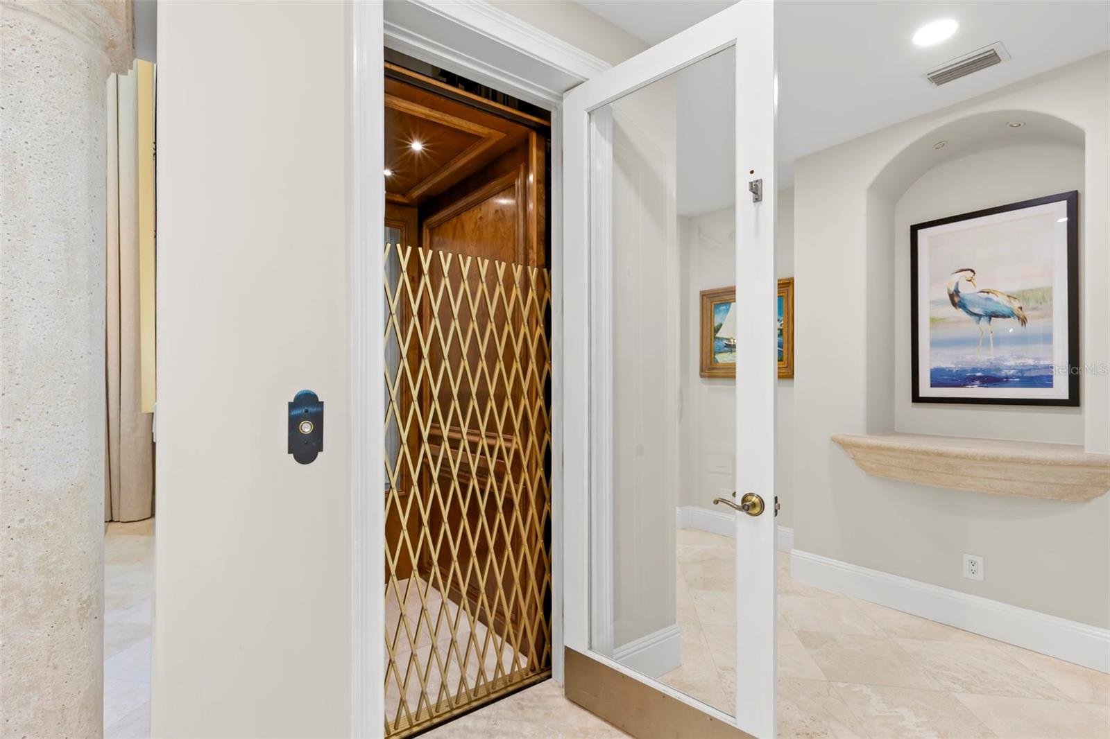 611 1ST Ave TIERRA VERDE, FL 33715