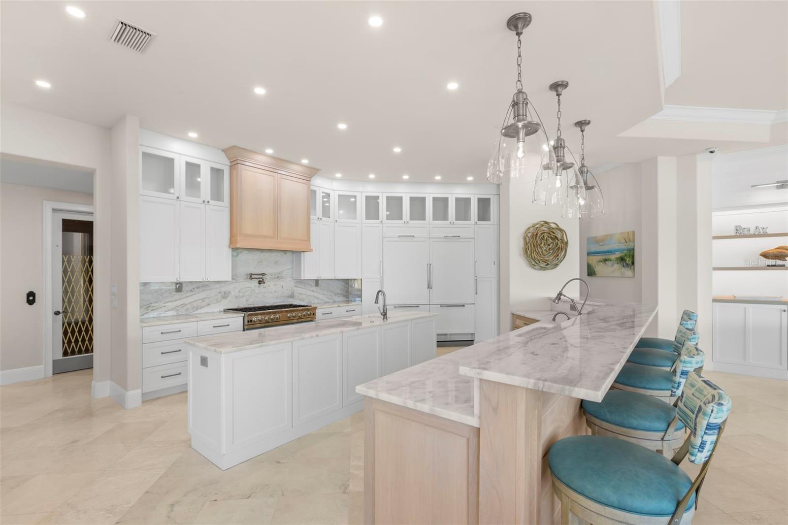 611 1ST Ave TIERRA VERDE, FL 33715