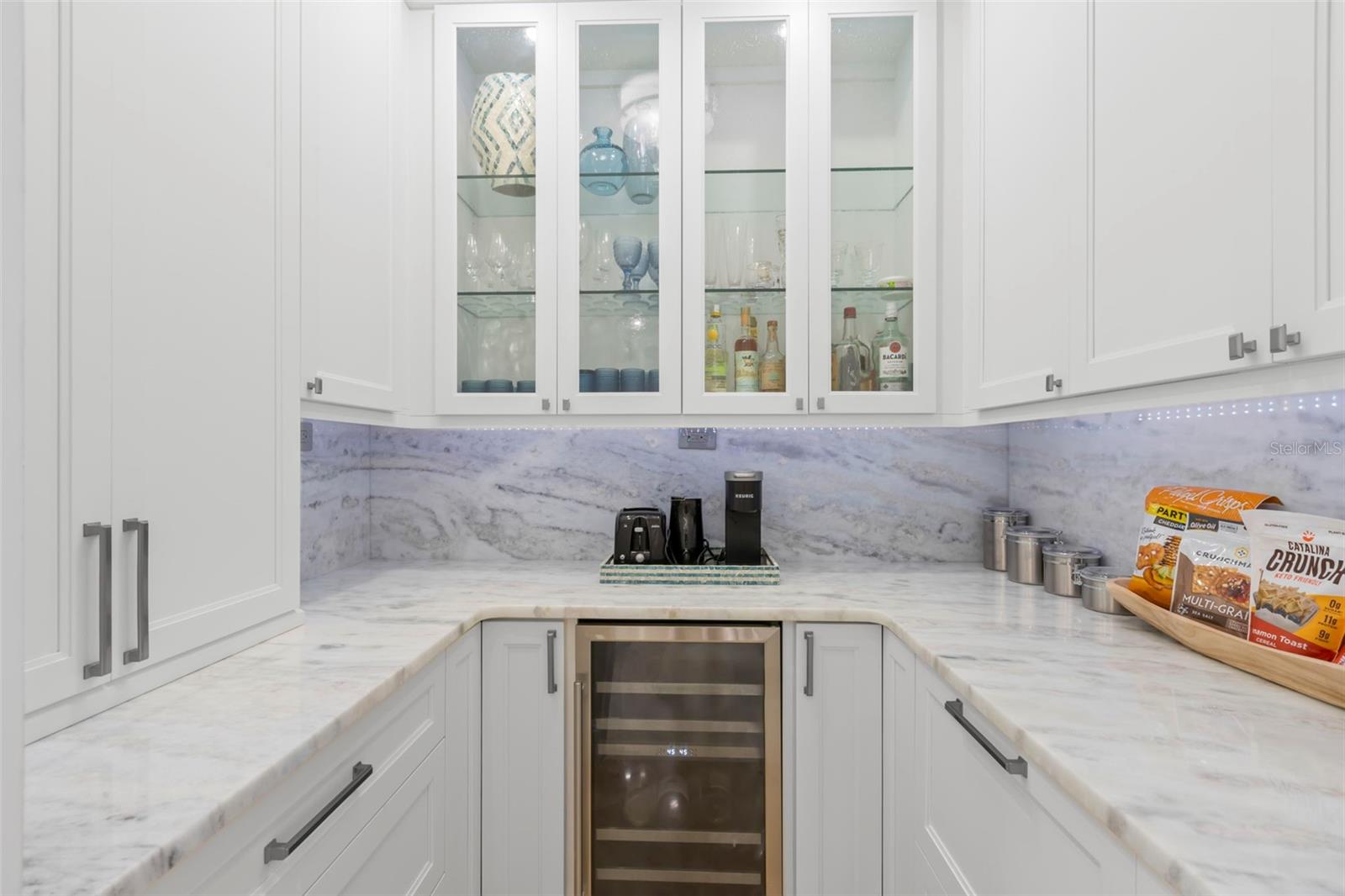 611 1ST Ave TIERRA VERDE, FL 33715