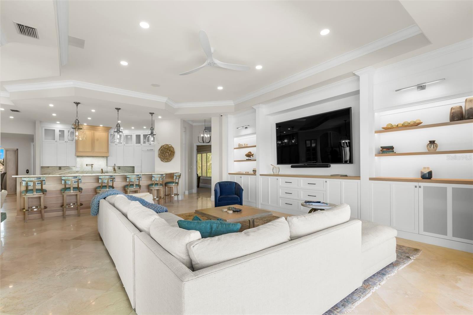 611 1ST Ave TIERRA VERDE, FL 33715