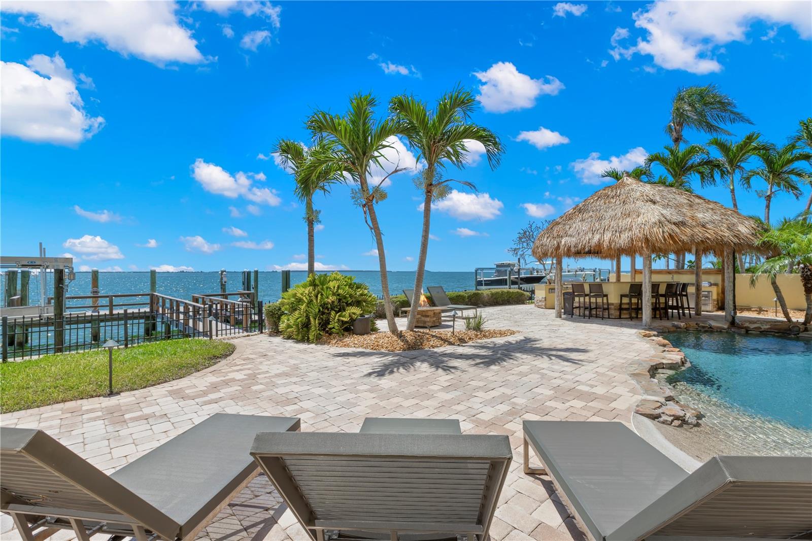 611 1ST Ave TIERRA VERDE, FL 33715