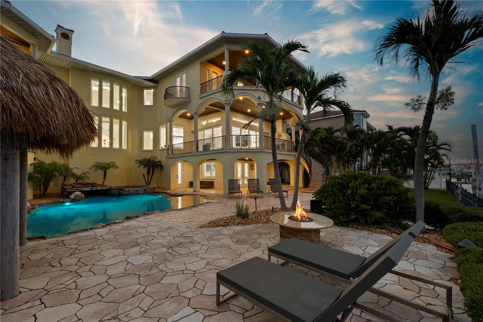 611 1ST Ave TIERRA VERDE, FL 33715