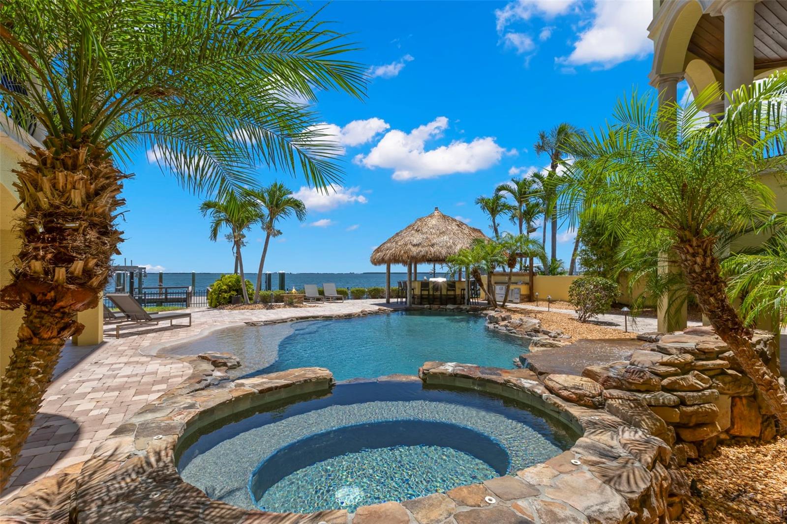 611 1ST Ave TIERRA VERDE, FL 33715