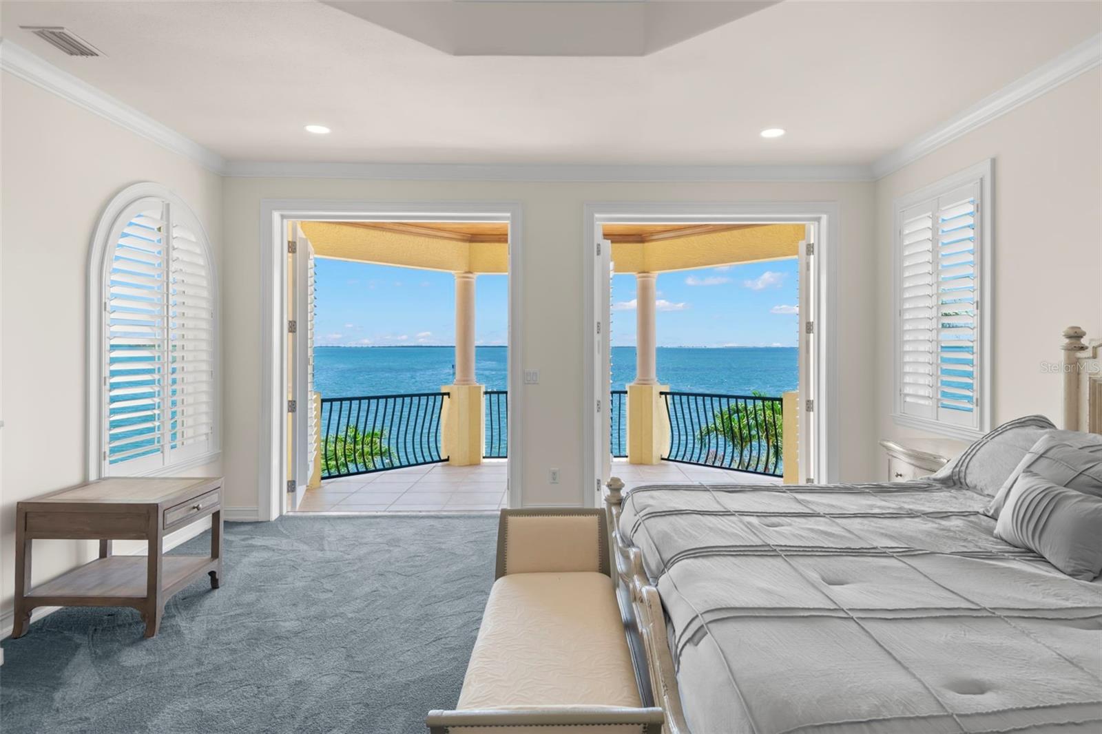 611 1ST Ave TIERRA VERDE, FL 33715