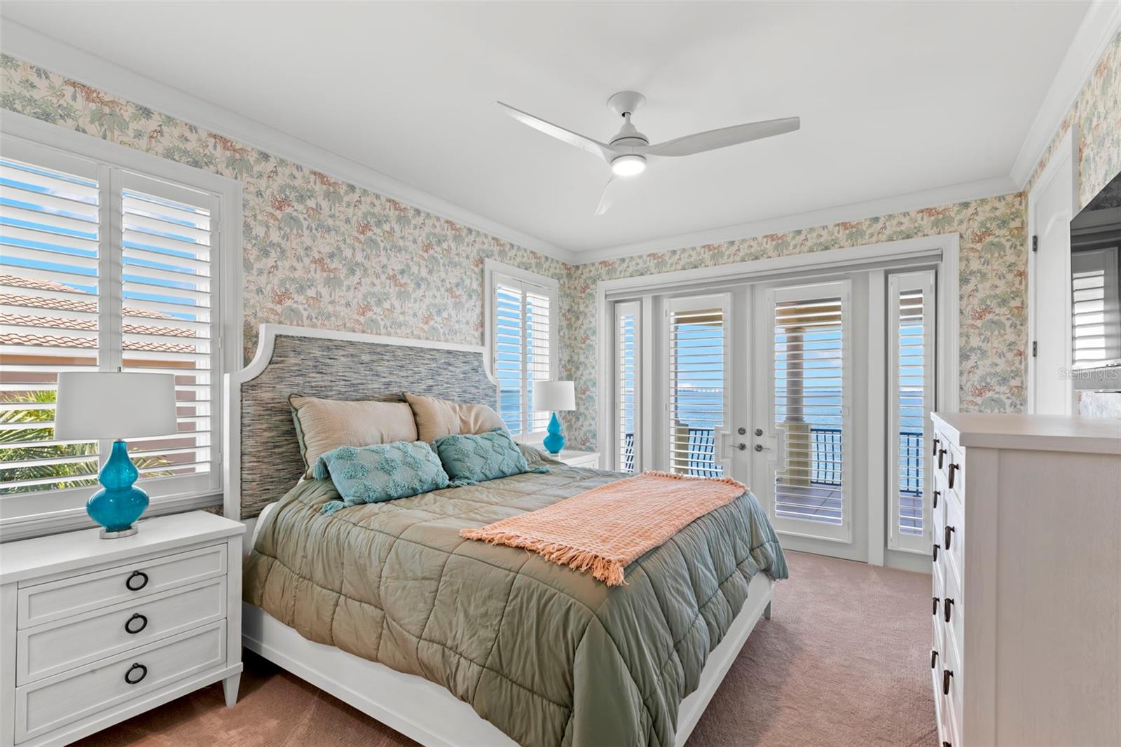 611 1ST Ave TIERRA VERDE, FL 33715