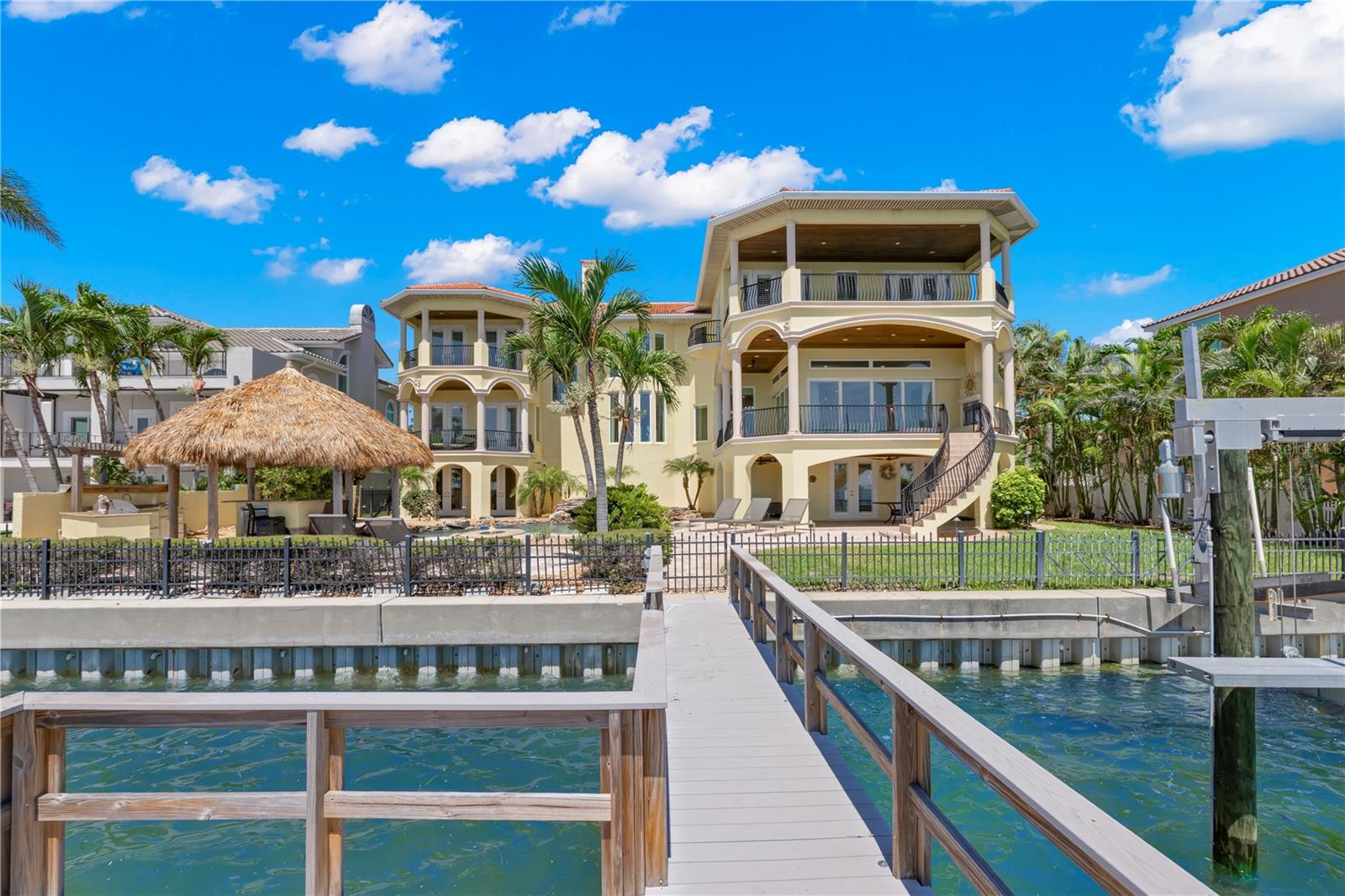 611 1ST Ave TIERRA VERDE, FL 33715