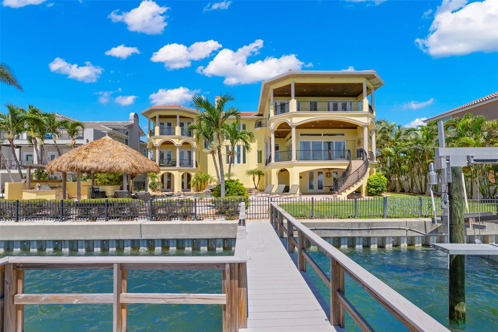 611 1ST Ave TIERRA VERDE, FL 33715