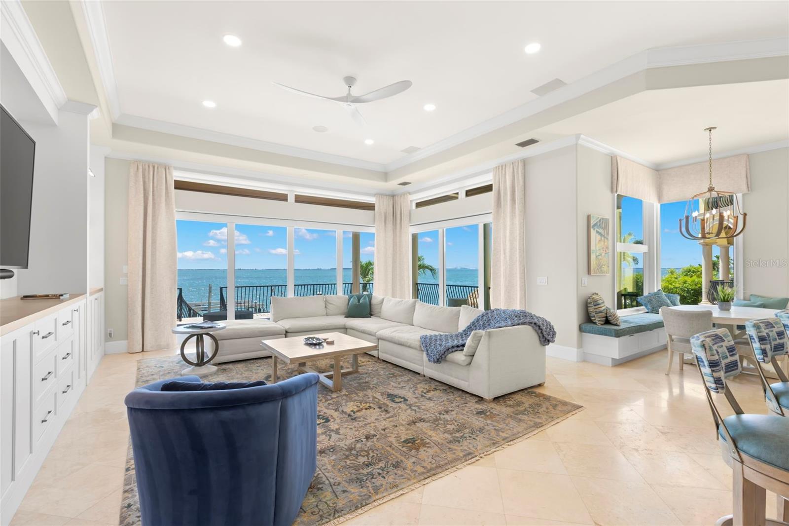 611 1ST Ave TIERRA VERDE, FL 33715