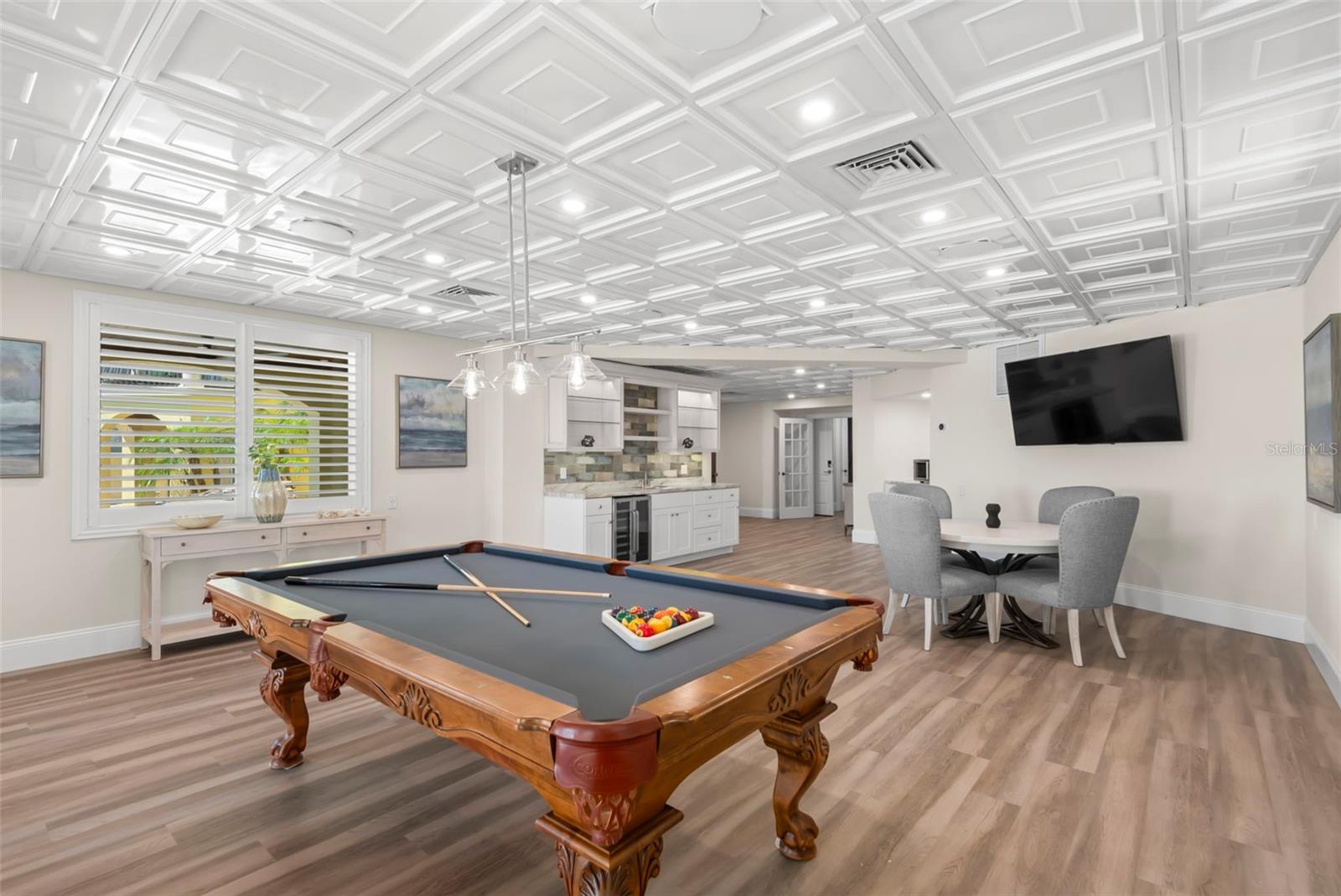 611 1ST Ave TIERRA VERDE, FL 33715