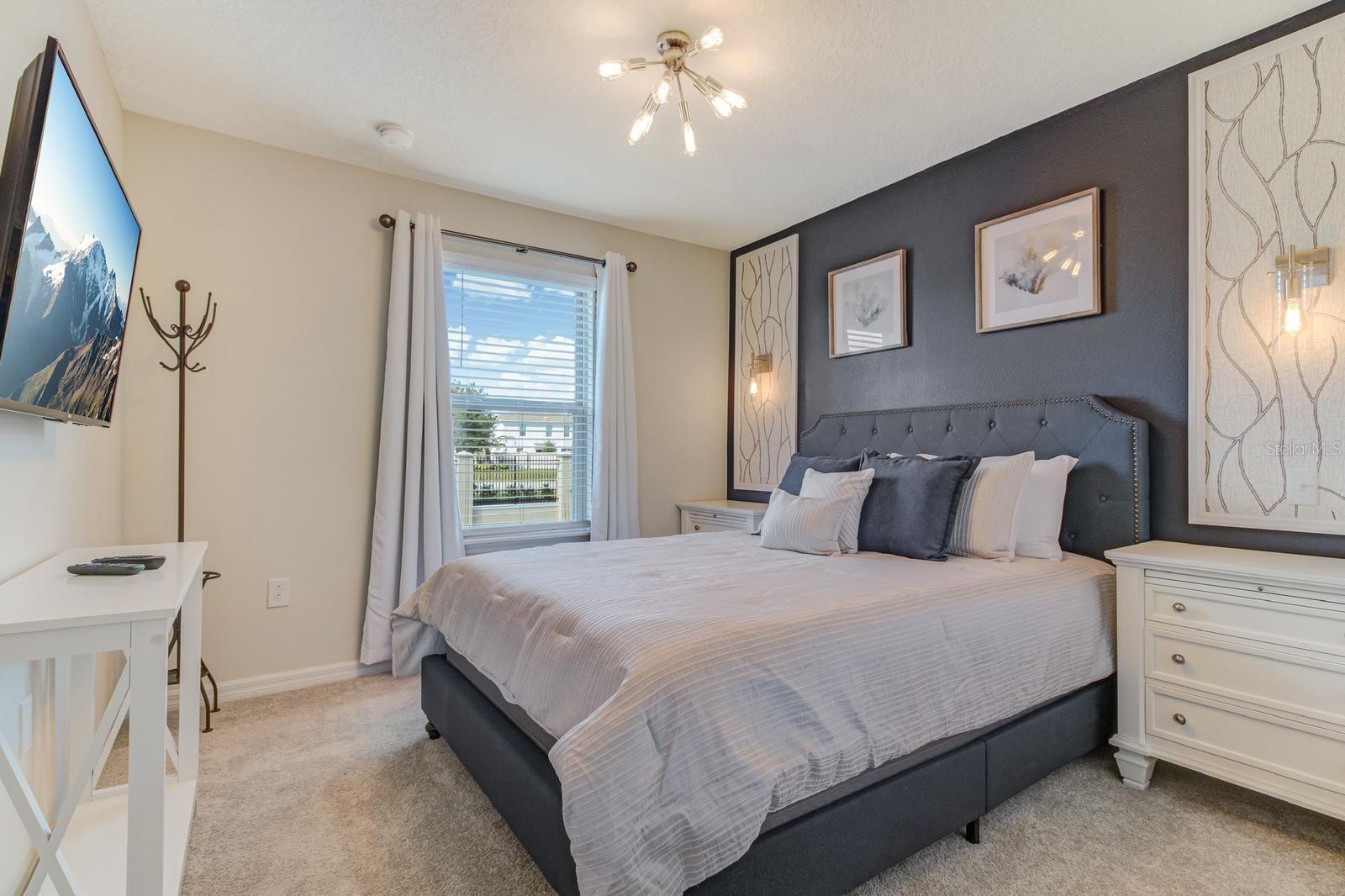 2436 DUBAI St KISSIMMEE, FL 34747