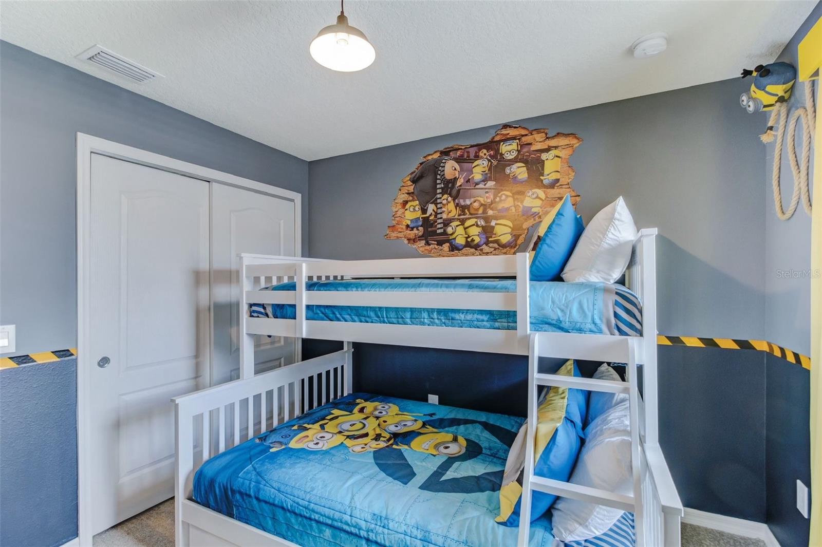 2436 DUBAI St KISSIMMEE, FL 34747