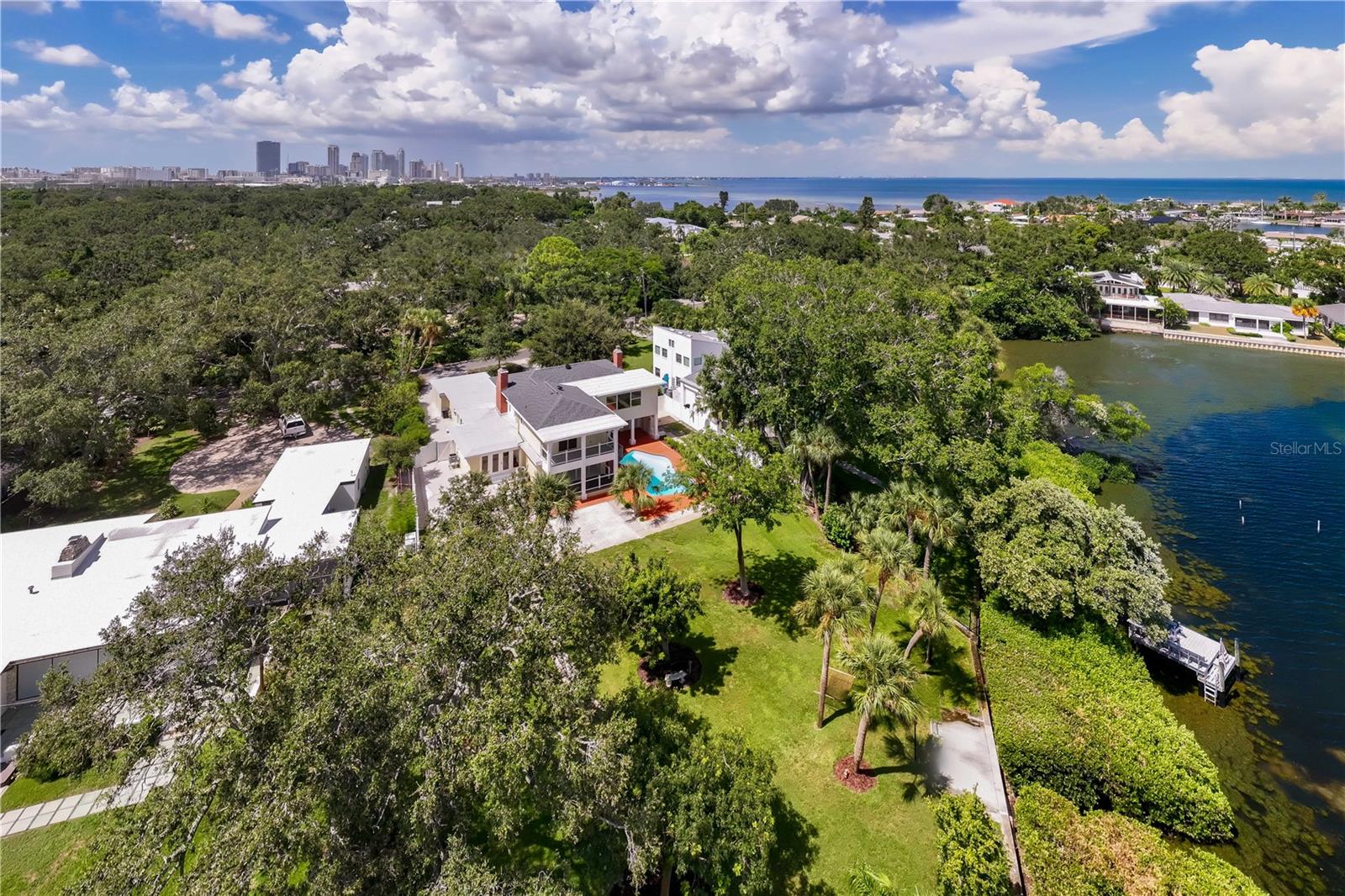 234 DRIFTWOOD Rd ST PETERSBURG, FL 33705