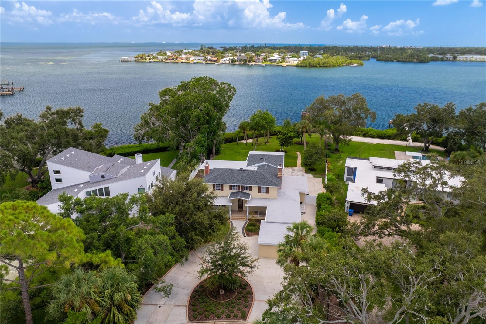 234 DRIFTWOOD Rd ST PETERSBURG, FL 33705