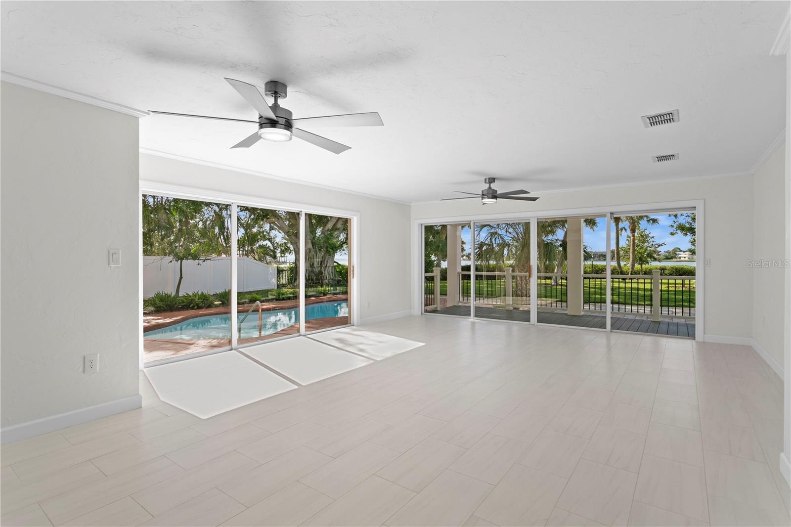 234 DRIFTWOOD Rd ST PETERSBURG, FL 33705