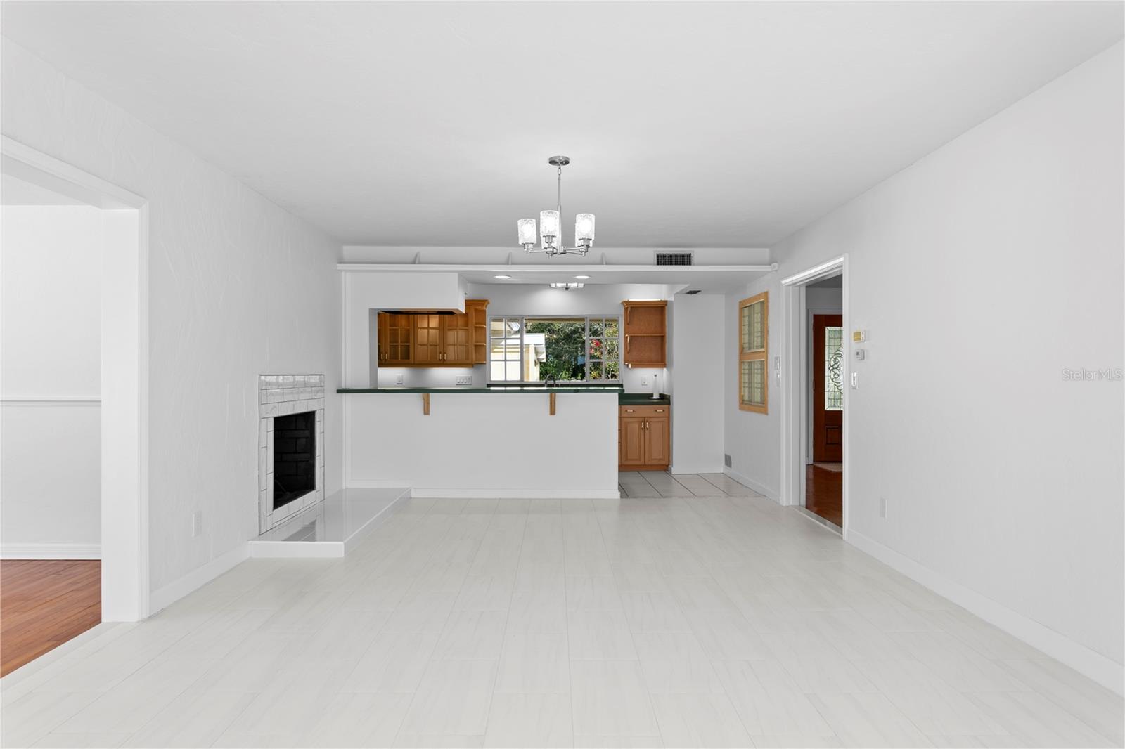 234 DRIFTWOOD Rd ST PETERSBURG, FL 33705