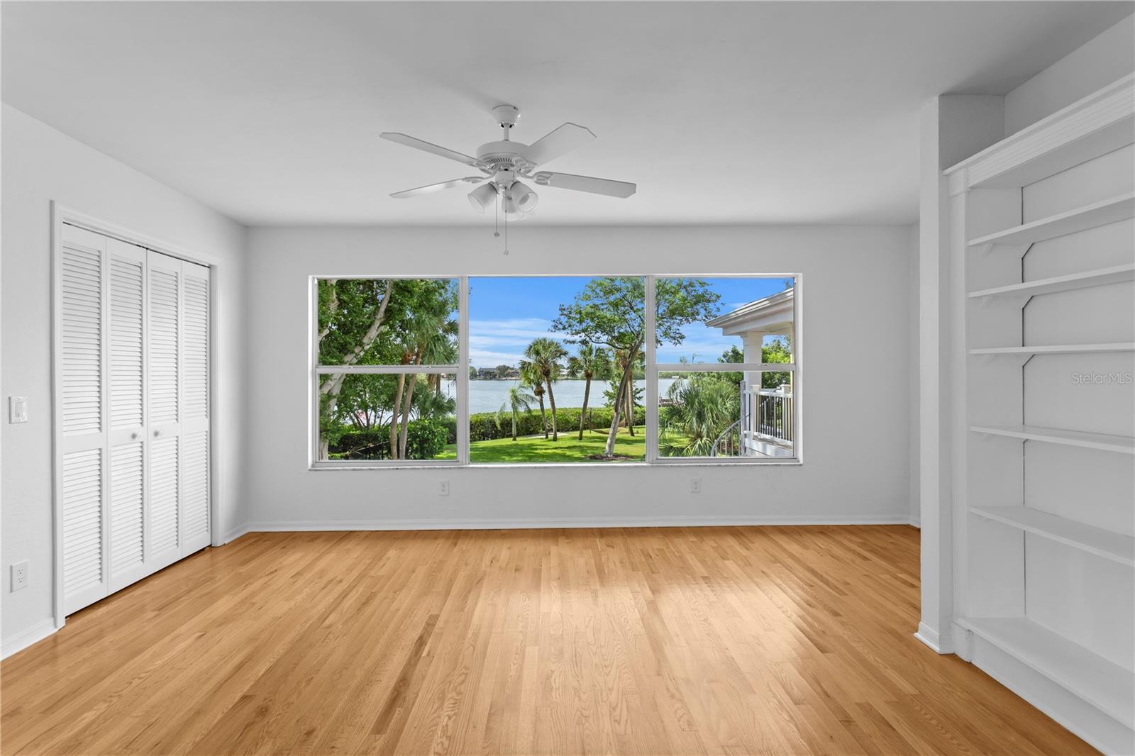 234 DRIFTWOOD Rd ST PETERSBURG, FL 33705