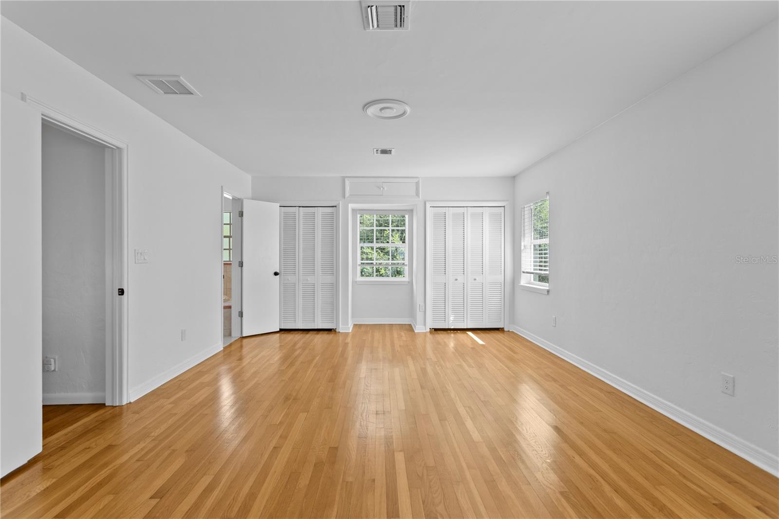 234 DRIFTWOOD Rd ST PETERSBURG, FL 33705