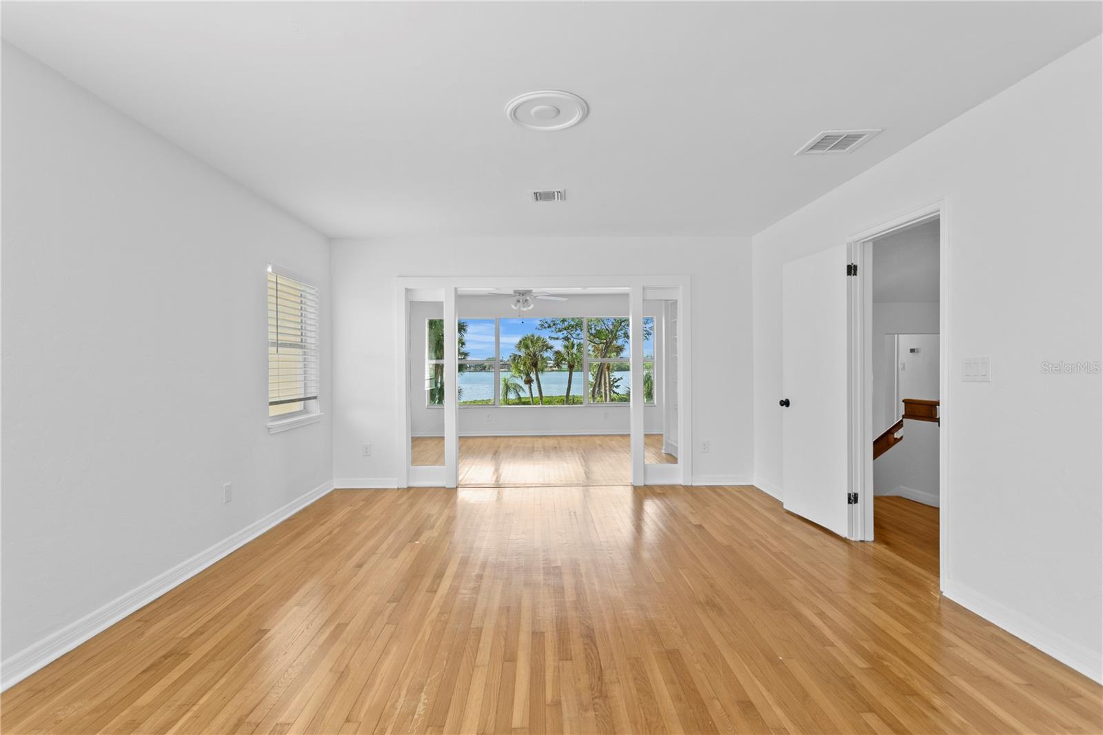 234 DRIFTWOOD Rd ST PETERSBURG, FL 33705