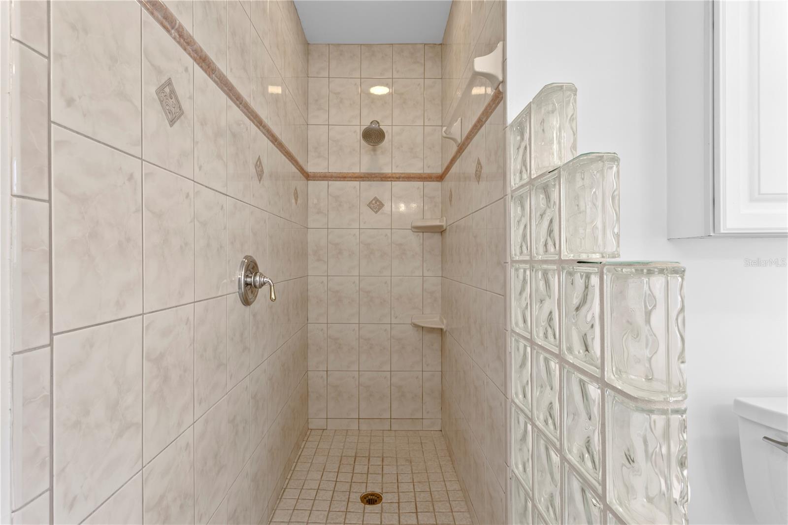 234 DRIFTWOOD Rd ST PETERSBURG, FL 33705