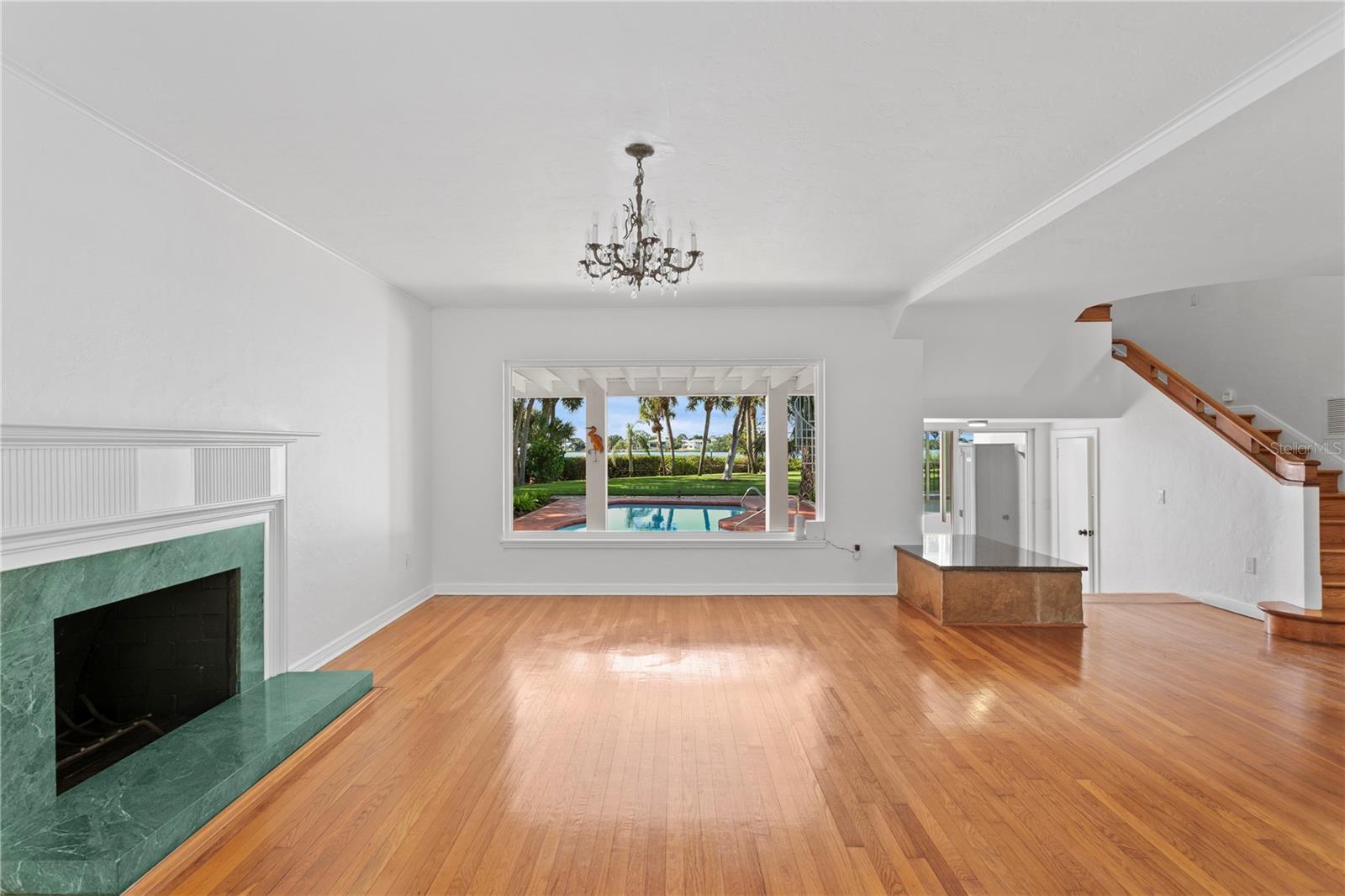 234 DRIFTWOOD Rd ST PETERSBURG, FL 33705