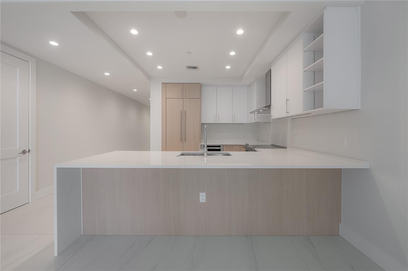 275 1ST Ave #1504 ST PETERSBURG, FL 33701