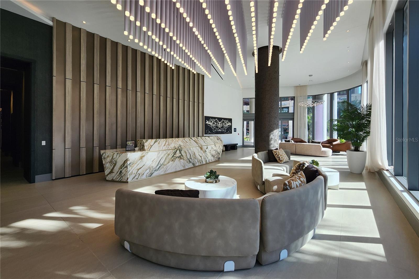 275 1ST Ave #1504 ST PETERSBURG, FL 33701