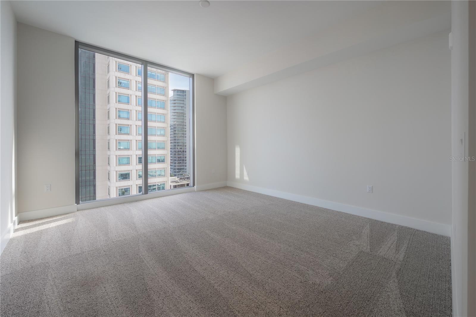 275 1ST Ave #1504 ST PETERSBURG, FL 33701